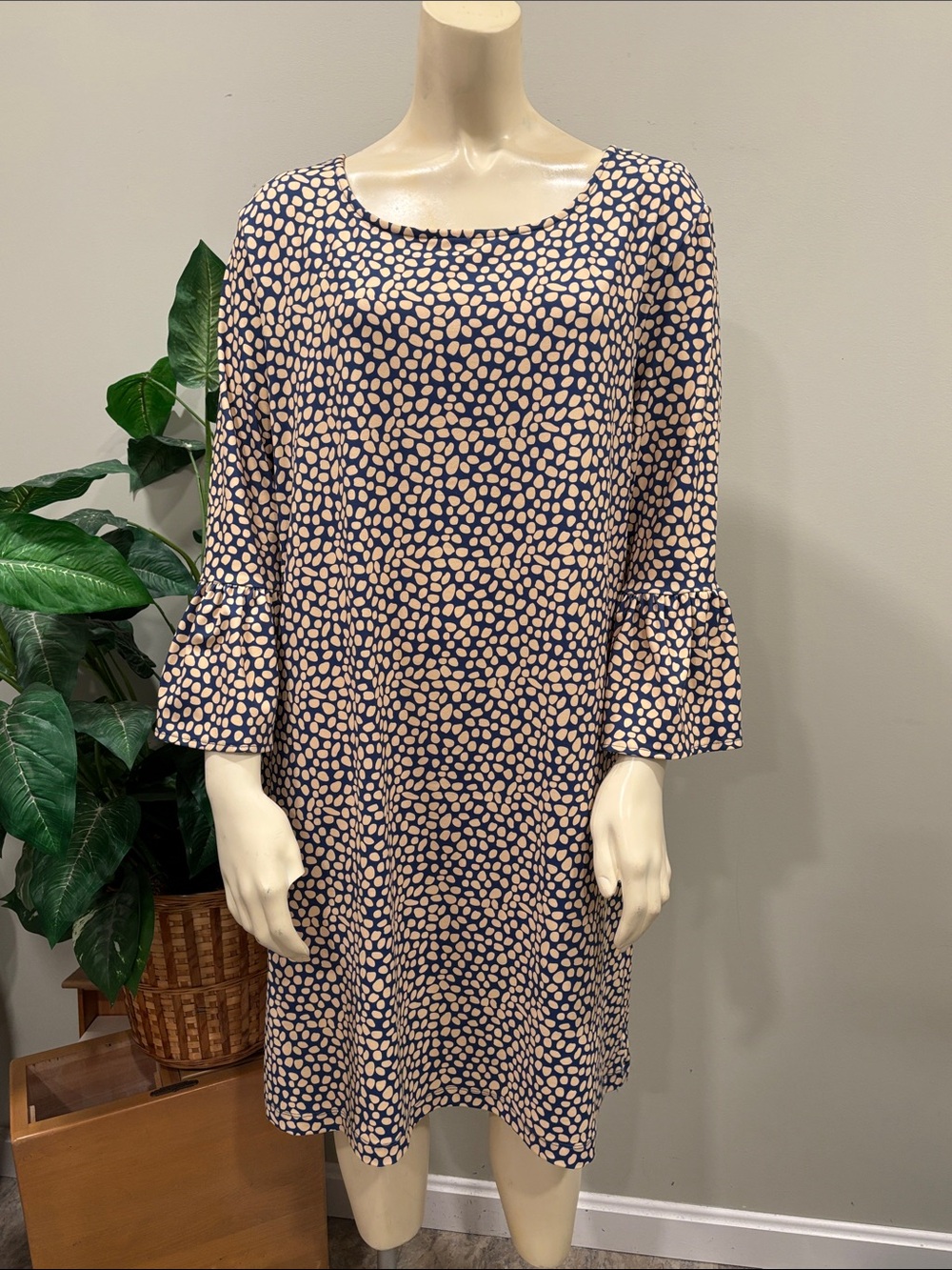 Sailor-Sailor Haley Shift Dress in Navy and Almond with 3/4 Bell Sleeves NWT